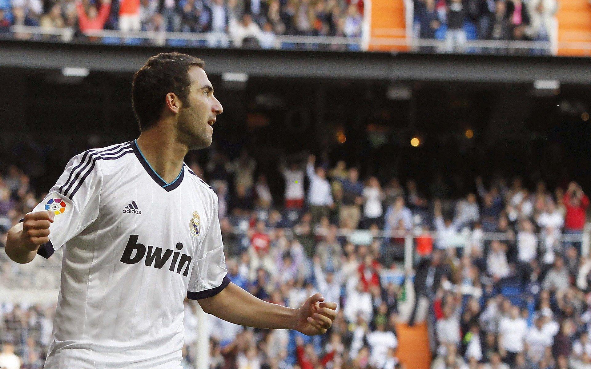 世冠赛快报，南京Hero与成都AG提前晋级八强，深圳DYG逆境夺首胜